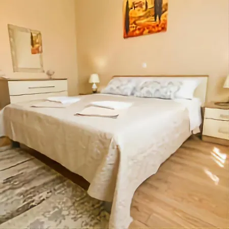 Maya Apartment