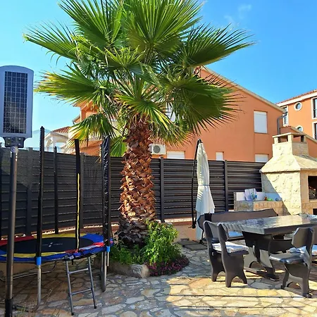 Maya Apartment Sveti Petar (Zadar)